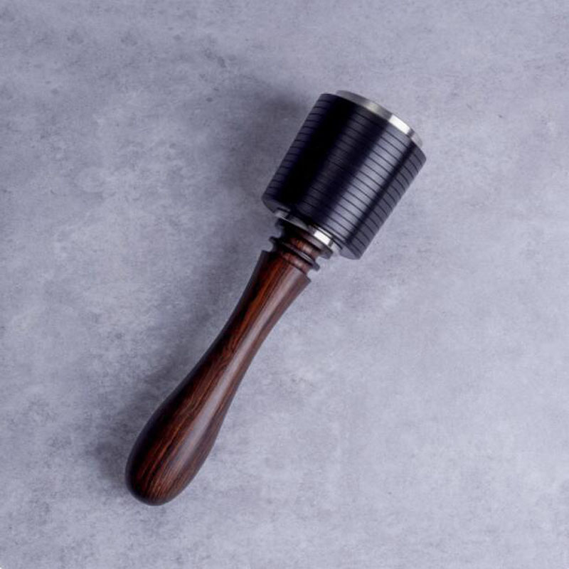 Martello artigianale in pelle  - Leatherwork Manual recensione e prezzo
